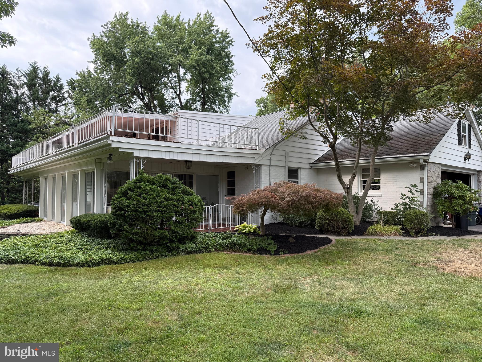 1202 Old Mill Road Reading, PA 19610 - Photo 4 of 33 Gallery Image 4