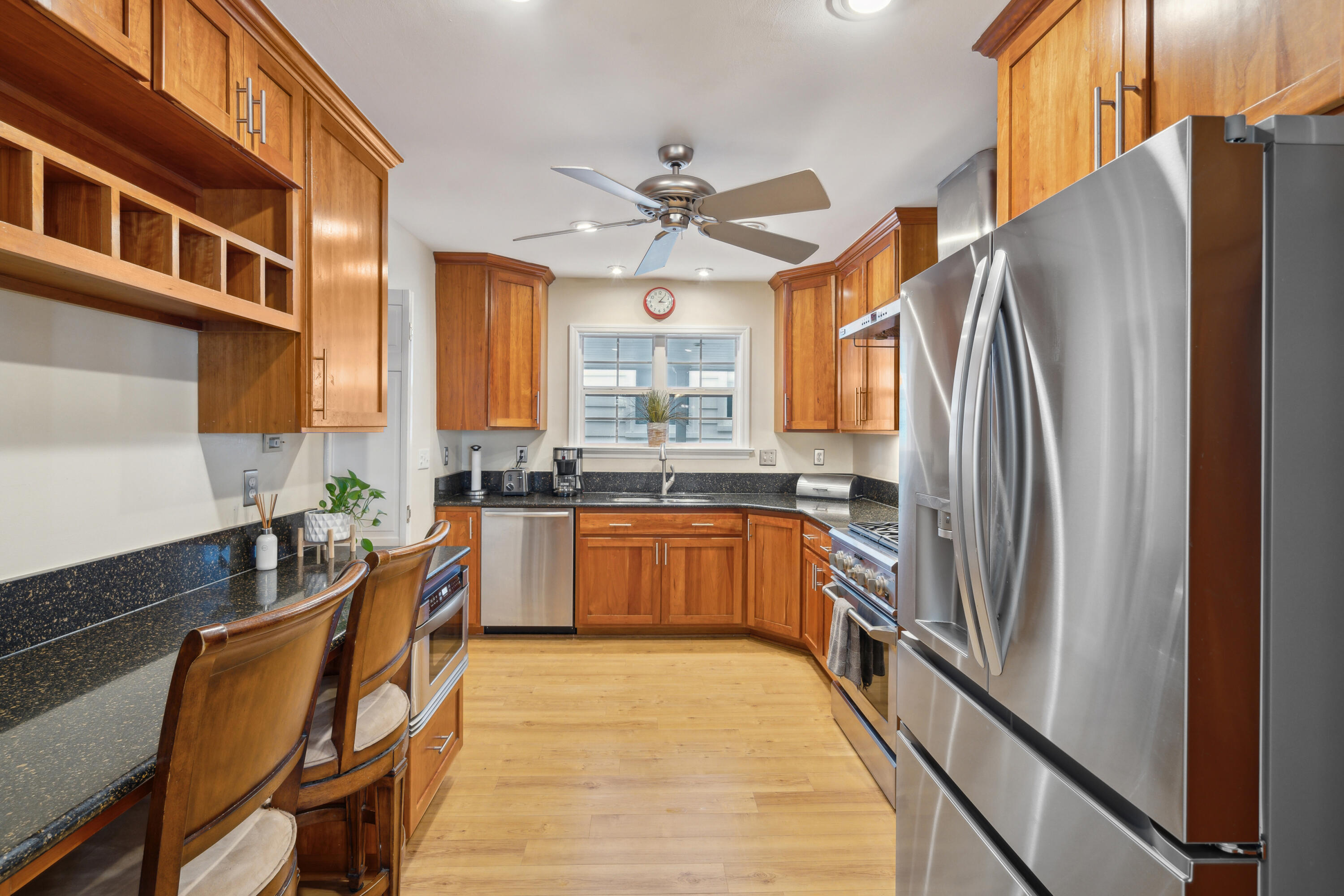 13 Rutledge Avenue Charleston, SC 29401 - Photo 10 of 48 13RutledgeAve-KeenEyeMarketing-010