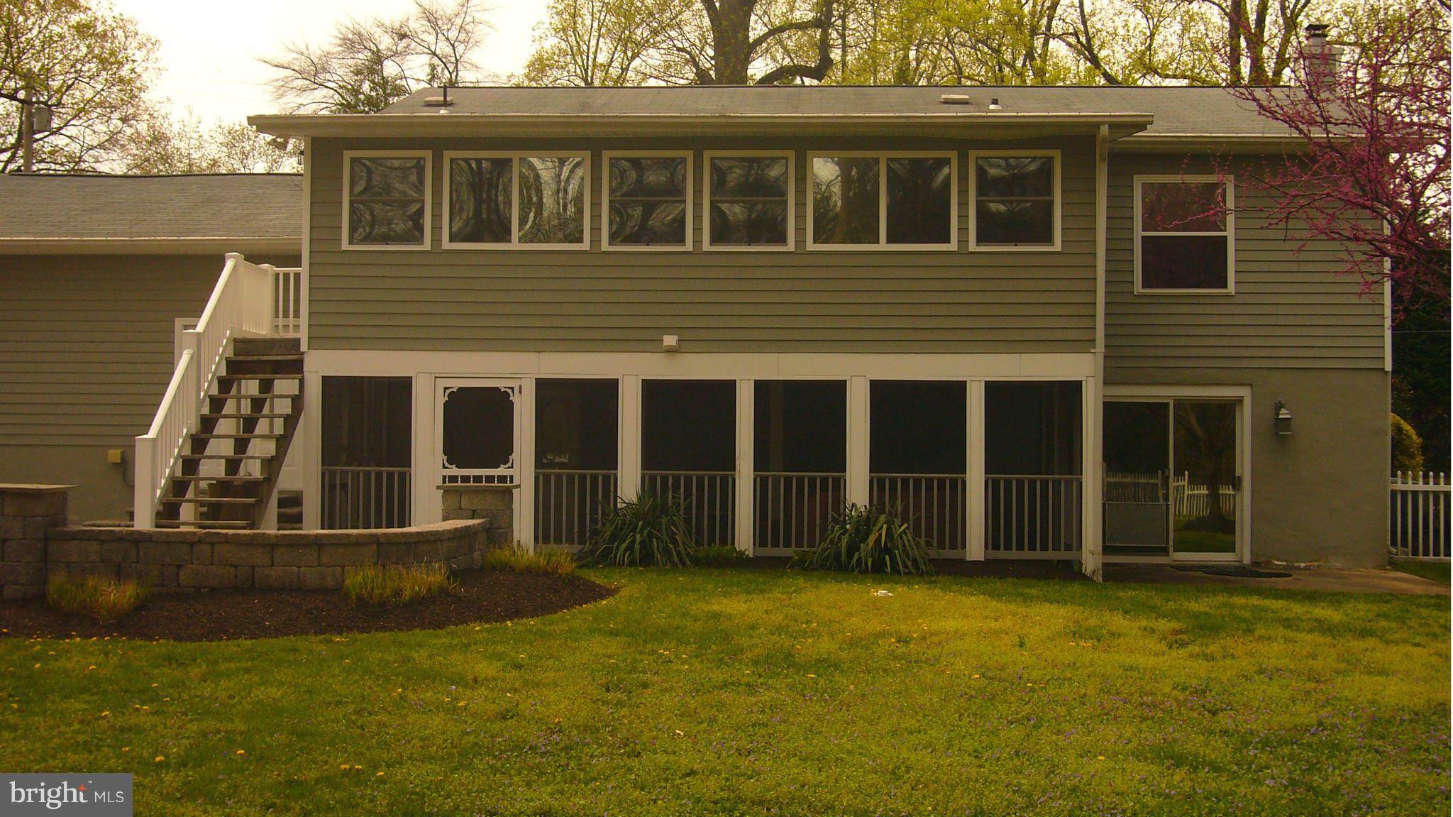 197 Circle Road Pasadena, MD 21122 - Photo 4 of 24 Exterior (Rear)
