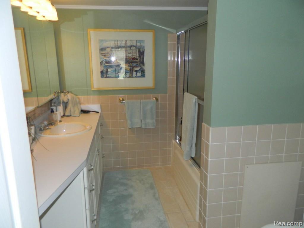 5307 Pointe Tremble Road Algonac, MI 48001 - Photo 31 of 45 037.jpg