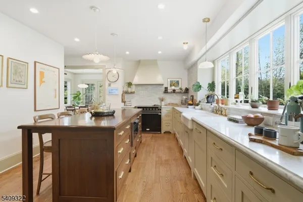 $1,795,000 | 42 Euclid Avenue, Maplewood, NJ 07040