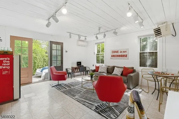 $1,795,000 | 42 Euclid Avenue, Maplewood, NJ 07040