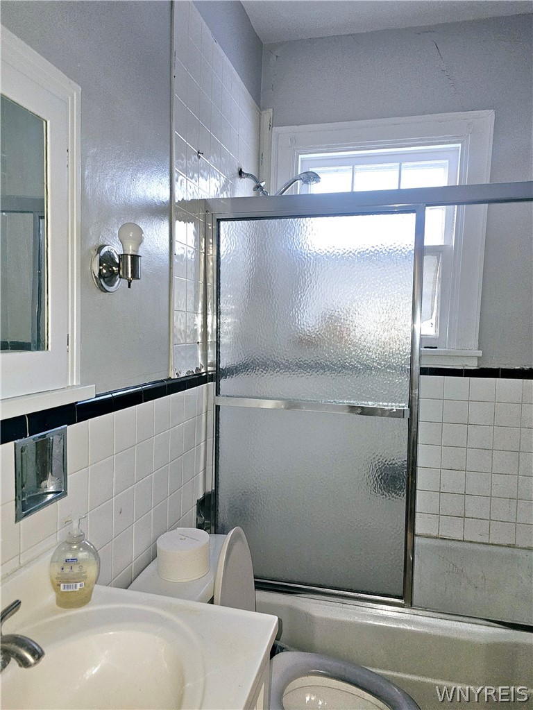 371 Riverside Avenue Buffalo, NY 14207 - Photo 33 of 41