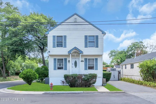 $575,000 | 245 Bray Avenue, Middletown, NJ 07748