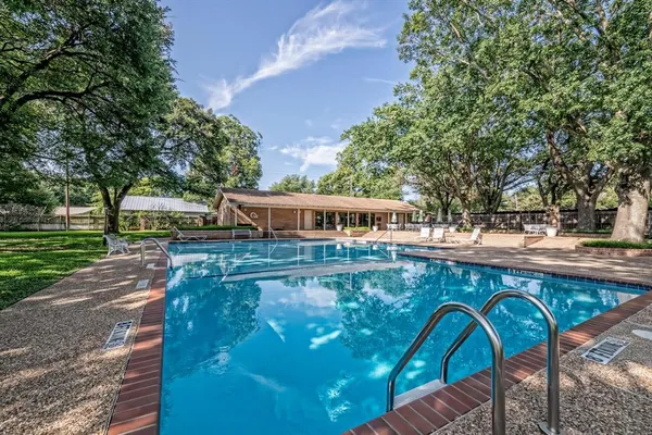 $179,900 | 4924 Cobbs Drive, Unit 2B, Waco, TX 76710