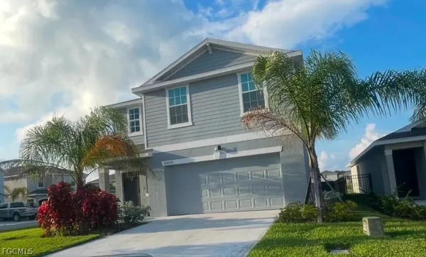 $2,300 | 20050 Caroline Creek Place, Lehigh Acres, FL 33974