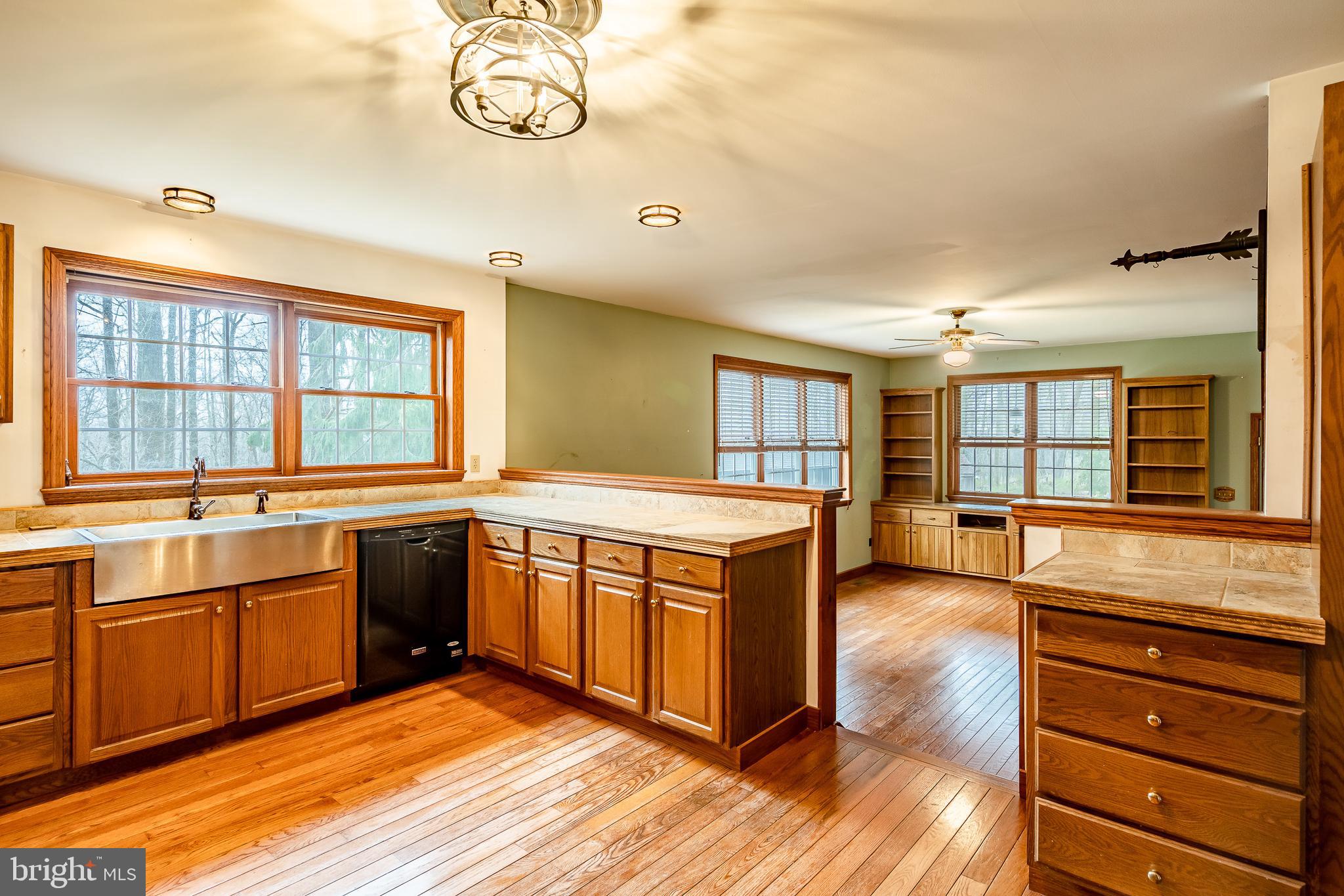 802 Angora Road Reading, PA 19606 - Photo 14 of 47