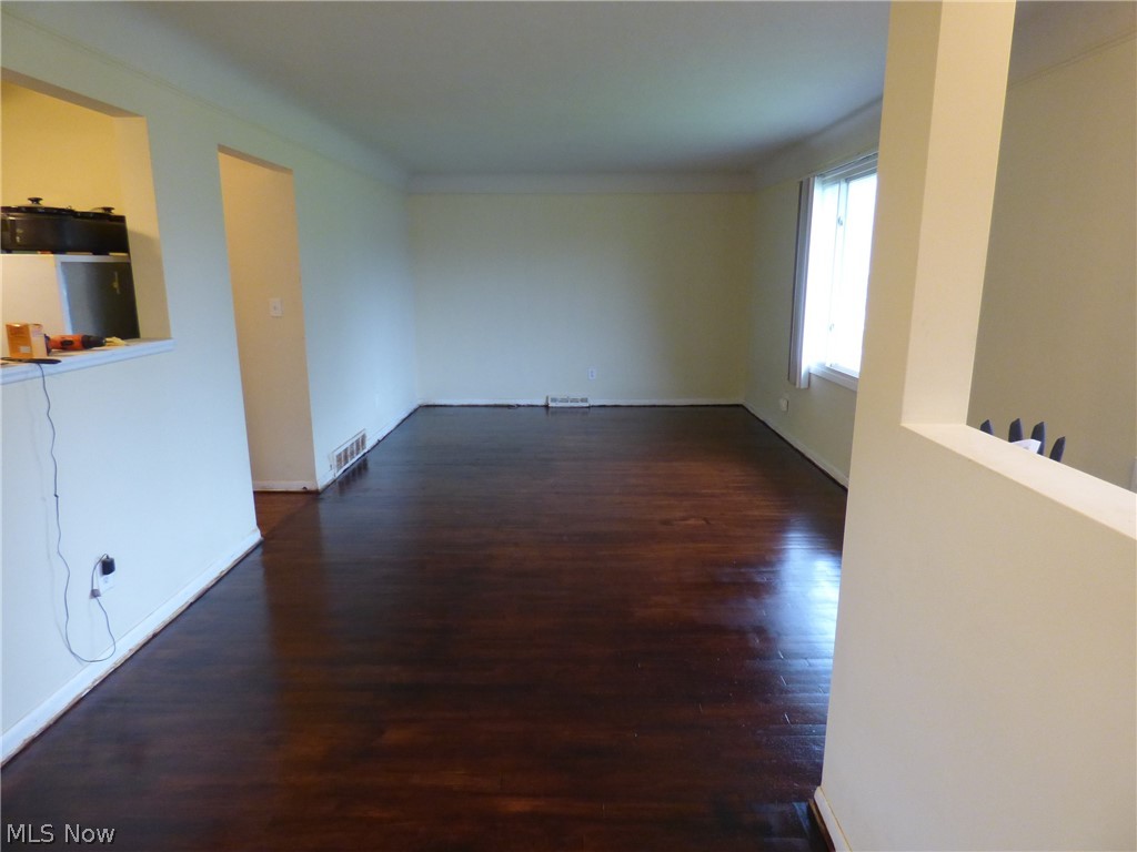 13709 Carpenter Road Garfield Heights, OH 44125 - Photo 4 of 22