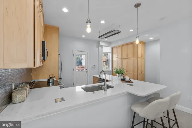 $925,000 | 3916 5th Street Northwest, Washington, DC 20011