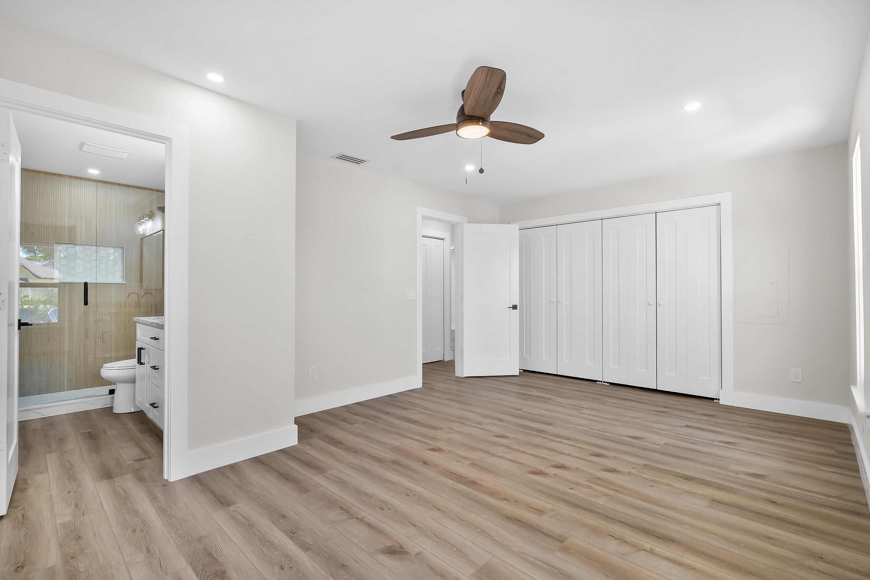 5722 Southeast Miles Grant Road Stuart, FL 34997 - Photo 22 of 37 DSC00654