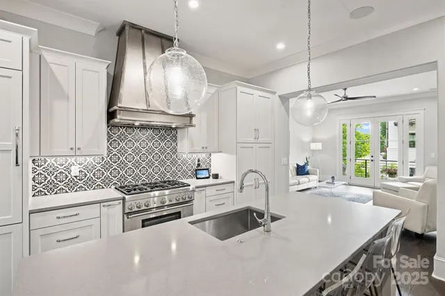 $995,000 | 622 Mattie Rose Lane, Charlotte, NC 28204