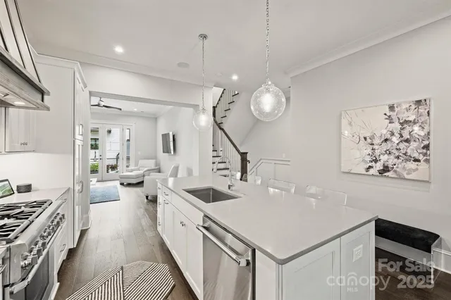 $995,000 | 622 Mattie Rose Lane, Charlotte, NC 28204