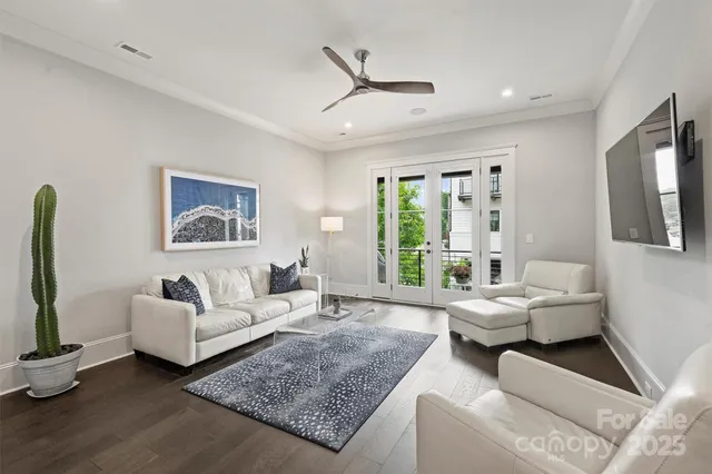 $995,000 | 622 Mattie Rose Lane, Charlotte, NC 28204