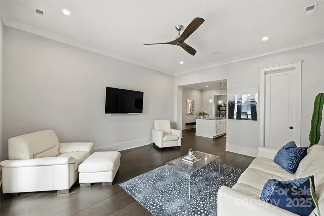 $995,000 | 622 Mattie Rose Lane, Charlotte, NC 28204