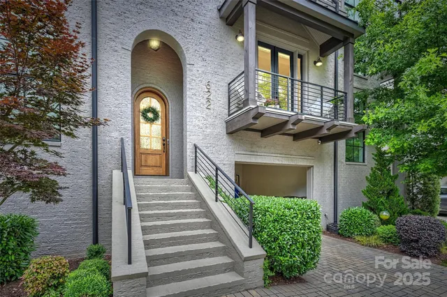 $995,000 | 622 Mattie Rose Lane, Charlotte, NC 28204