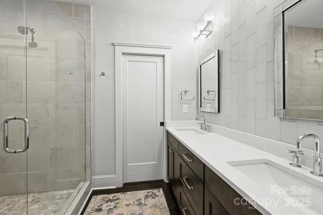 $995,000 | 622 Mattie Rose Lane, Charlotte, NC 28204