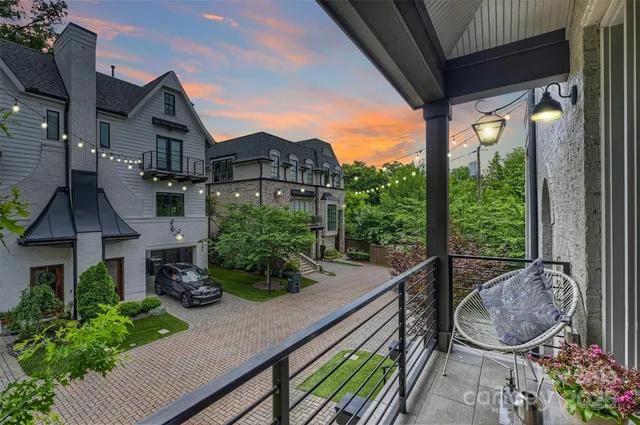 $995,000 | 622 Mattie Rose Lane, Charlotte, NC 28204