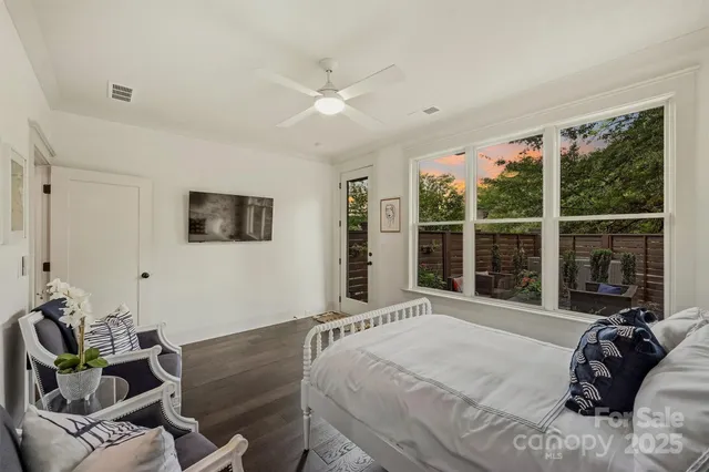 $995,000 | 622 Mattie Rose Lane, Charlotte, NC 28204