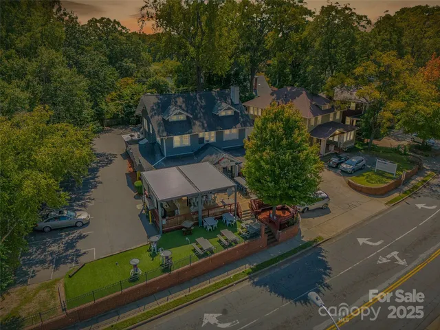 $995,000 | 622 Mattie Rose Lane, Charlotte, NC 28204