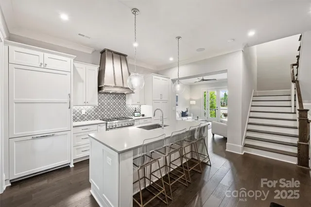 $995,000 | 622 Mattie Rose Lane, Charlotte, NC 28204