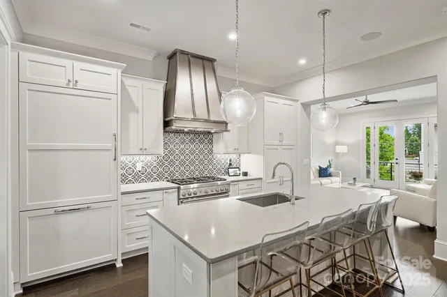 $995,000 | 622 Mattie Rose Lane, Charlotte, NC 28204