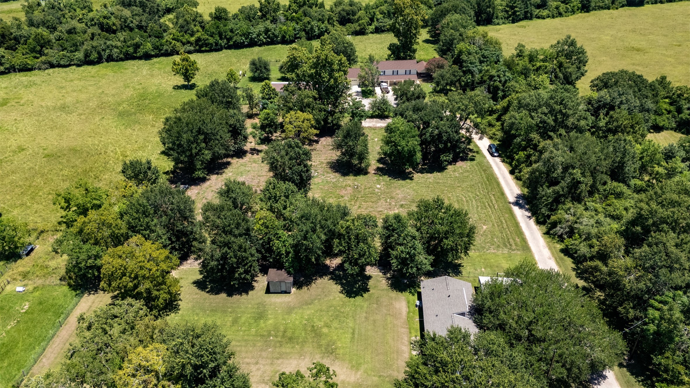 1533 South Cherry Street Tomball, TX 77375 - Photo 5 of 10 a view of a garden