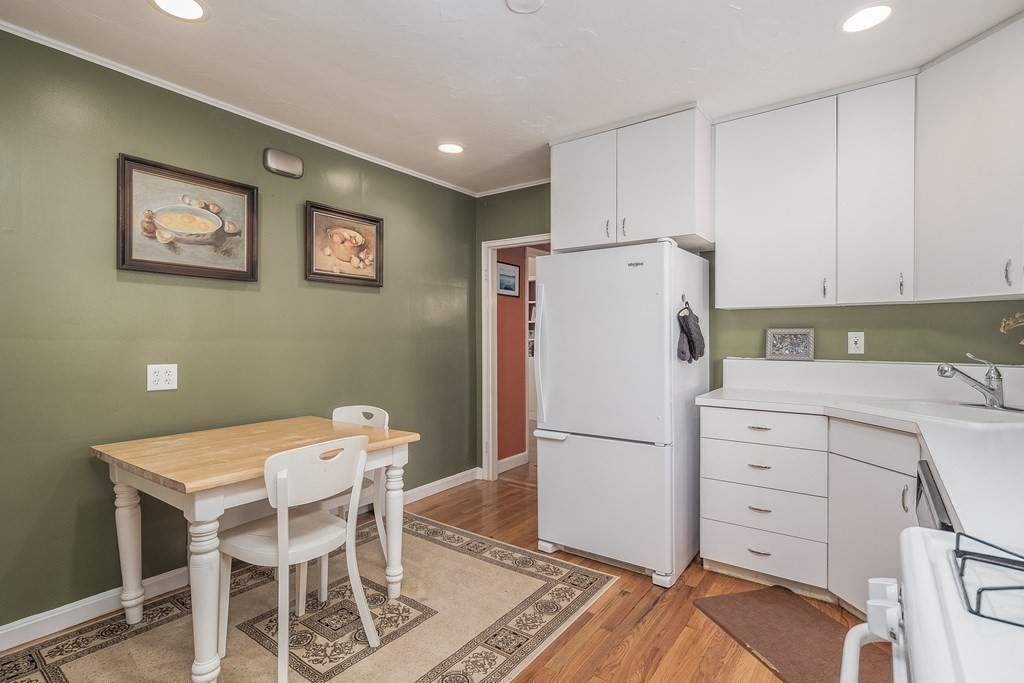 20 Delwood Road Chelmsford, MA 01824 - Photo 16 of 34 Gallery Image 16