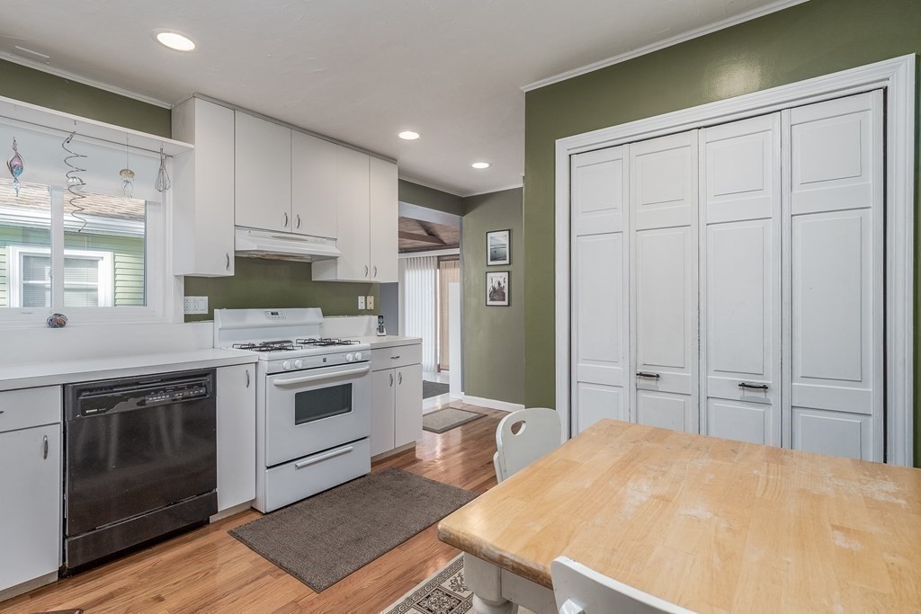 20 Delwood Road Chelmsford, MA 01824 - Photo 17 of 34 Gallery Image 17