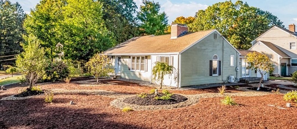 20 Delwood Road Chelmsford, MA 01824 - Photo 3 of 34 Gallery Image 3