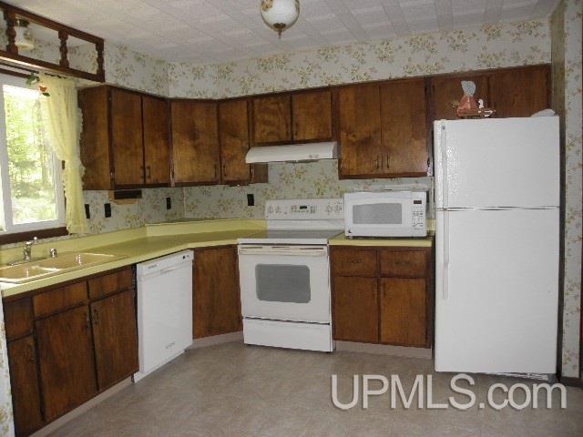 540 Cardinal Red Road Michigamme, MI 49861 - Photo 11 of 28 Gallery Image 11