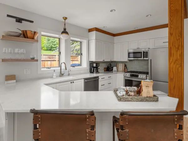 $1,375,000 | 384 Topnotch Drive, Unit A, Stowe, VT 05672