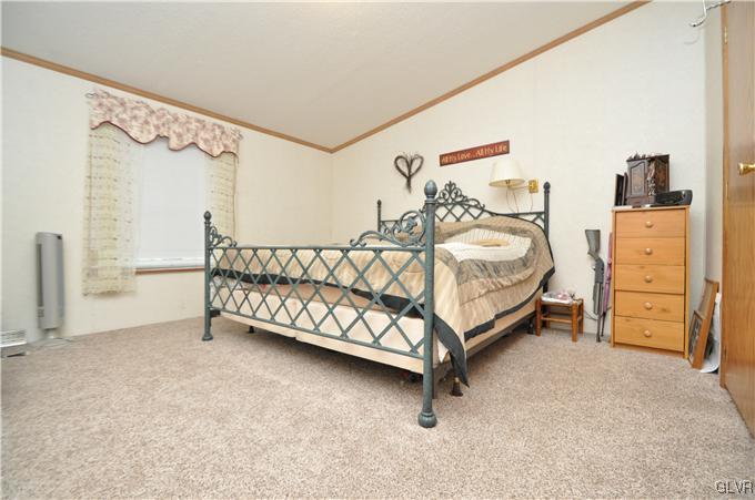 3863 Apple Road Northampton, PA 18067 - Photo 12 of 25 Gallery Image 12