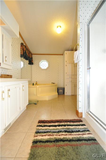 3863 Apple Road Northampton, PA 18067 - Photo 13 of 25 Gallery Image 13