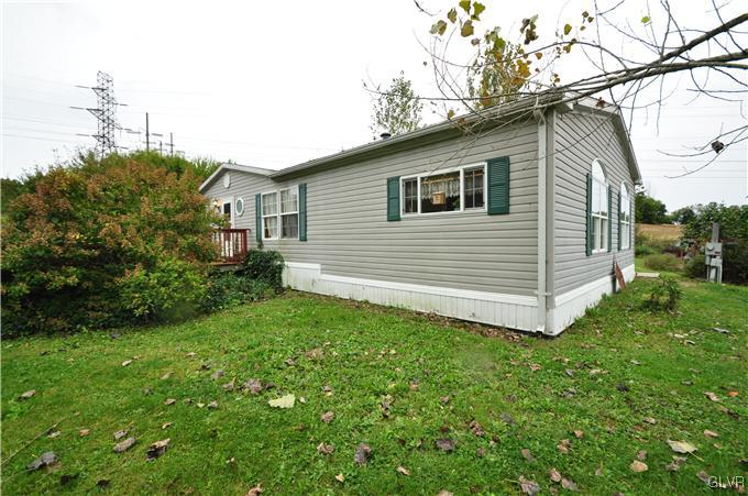 3863 Apple Road Northampton, PA 18067 - Photo 2 of 25 Gallery Image 2