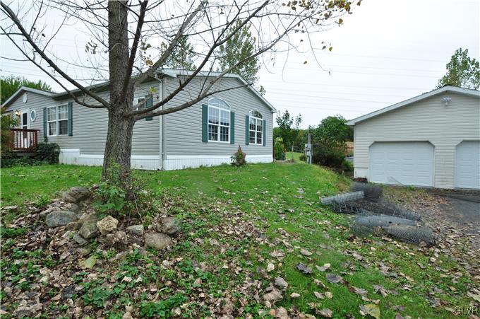 3863 Apple Road Northampton, PA 18067 - Photo 3 of 25 Gallery Image 3