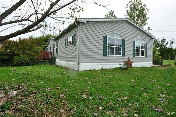 3863 Apple Road Northampton, PA 18067 - Photo 4 of 25 Gallery Image 4