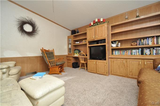 3863 Apple Road Northampton, PA 18067 - Photo 6 of 25 Gallery Image 6