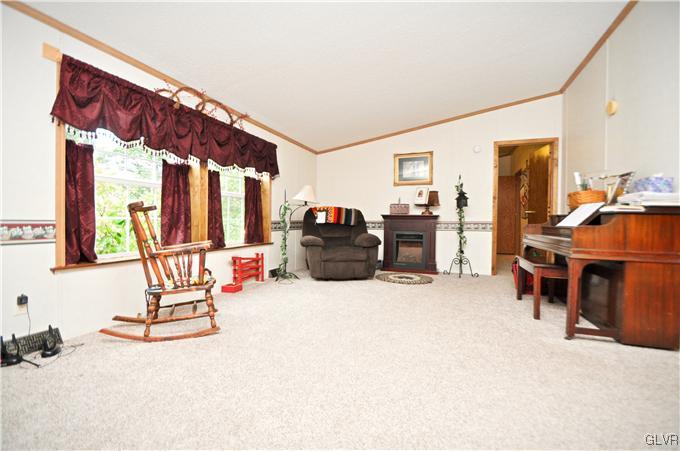 3863 Apple Road Northampton, PA 18067 - Photo 10 of 25 Gallery Image 10