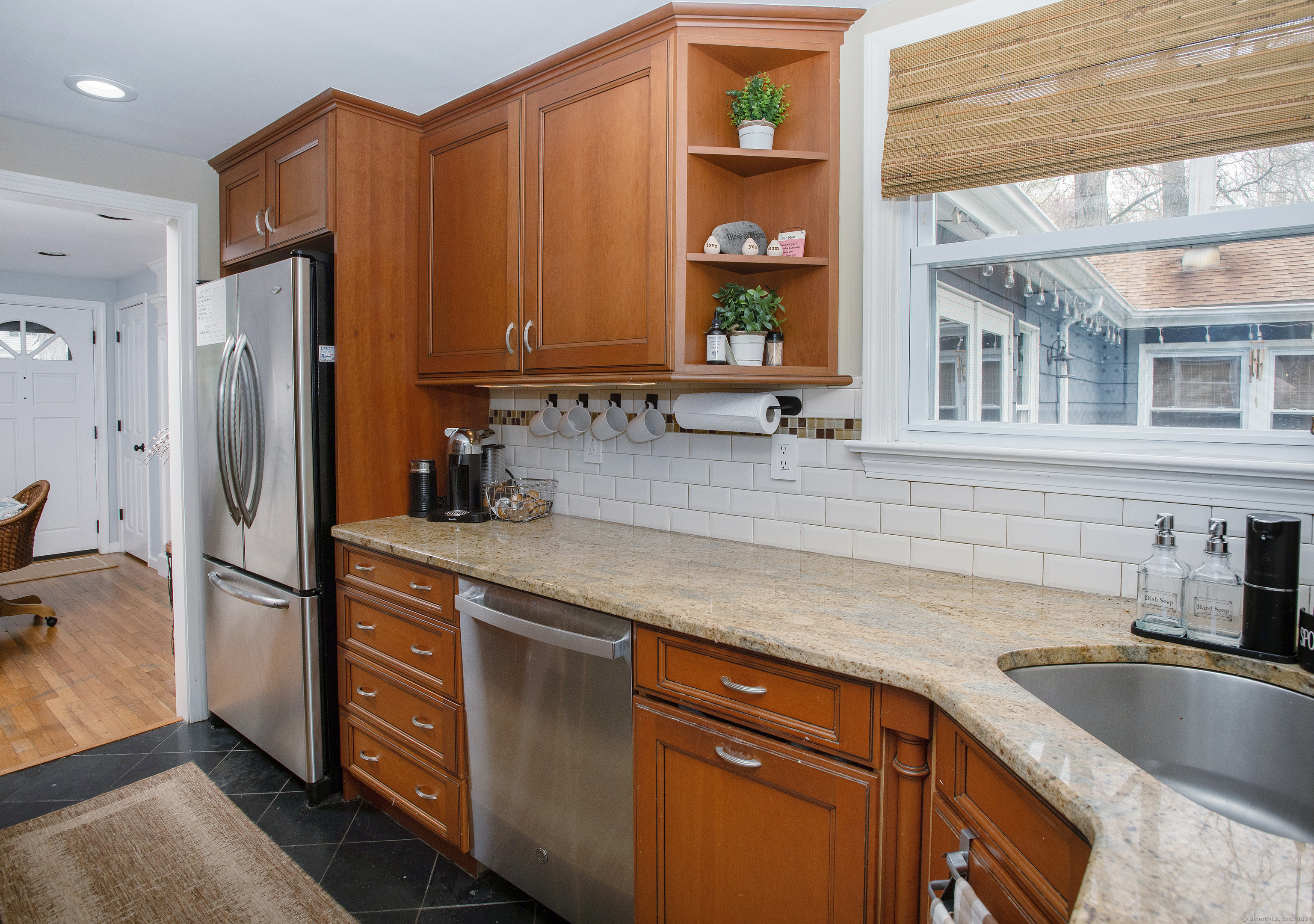 36 Hayes Lane Ridgefield, CT 06877 - Photo 10 of 28
