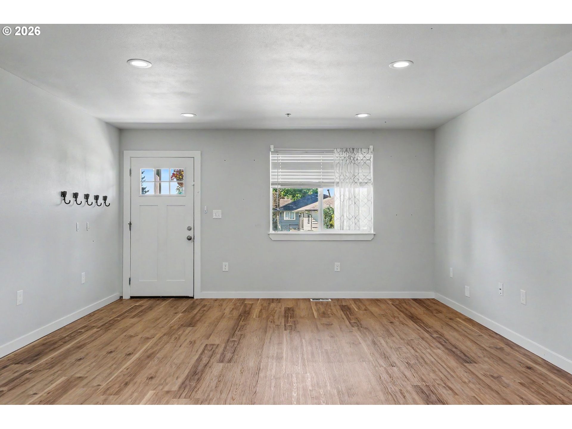 1671 Cooper Street Lebanon, OR 97355 - Photo 5 of 44