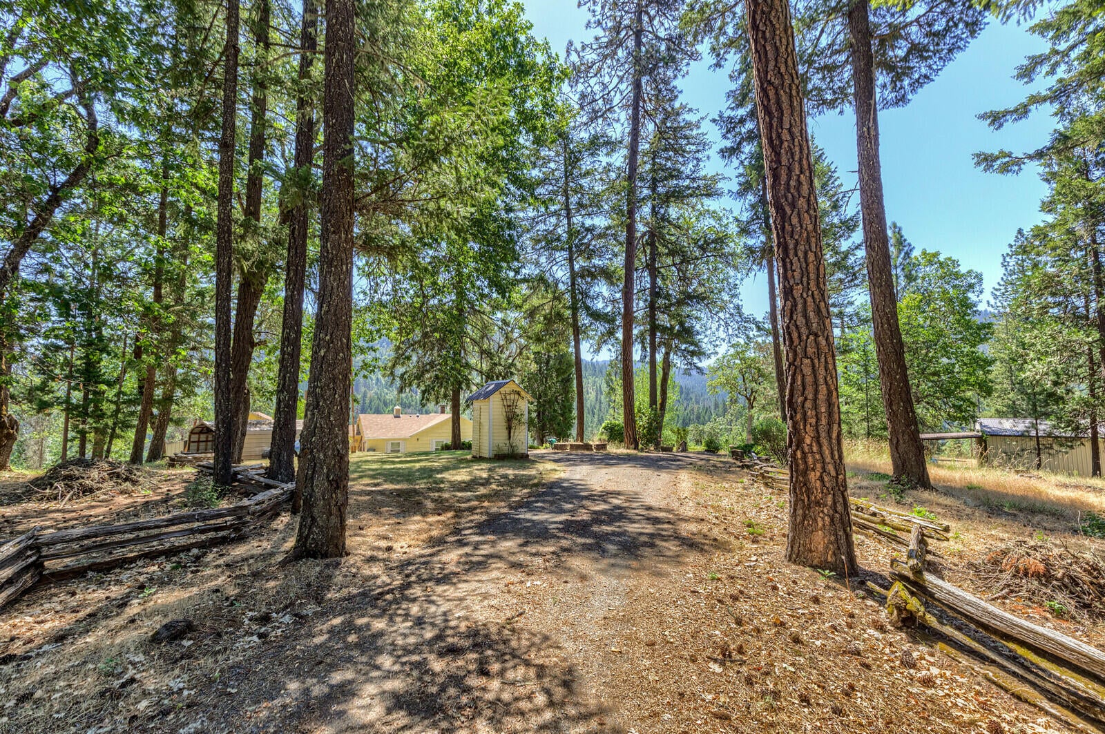 46 Busch Road Trail, OR 97541 - Photo 14 of 55 14_BR_14_mls