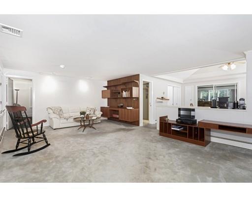 20 Edgemere Road Lynnfield, MA 01940 - Photo 18 of 36 Gallery Image 18