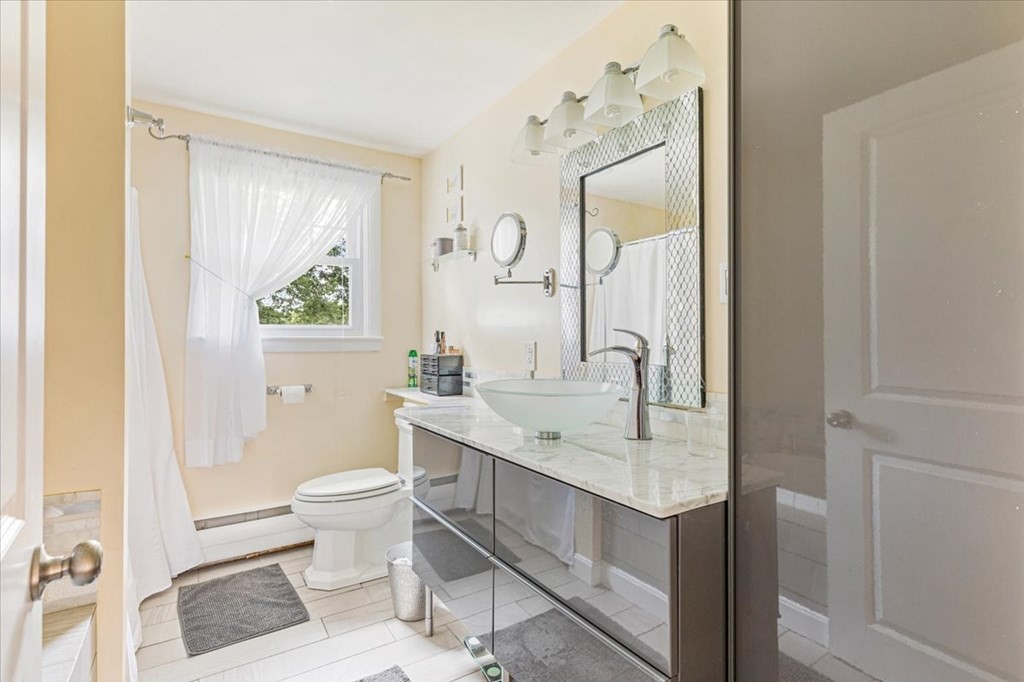 163 Pearse Road Swansea, MA 02777 - Photo 16 of 36 Gallery Image 16