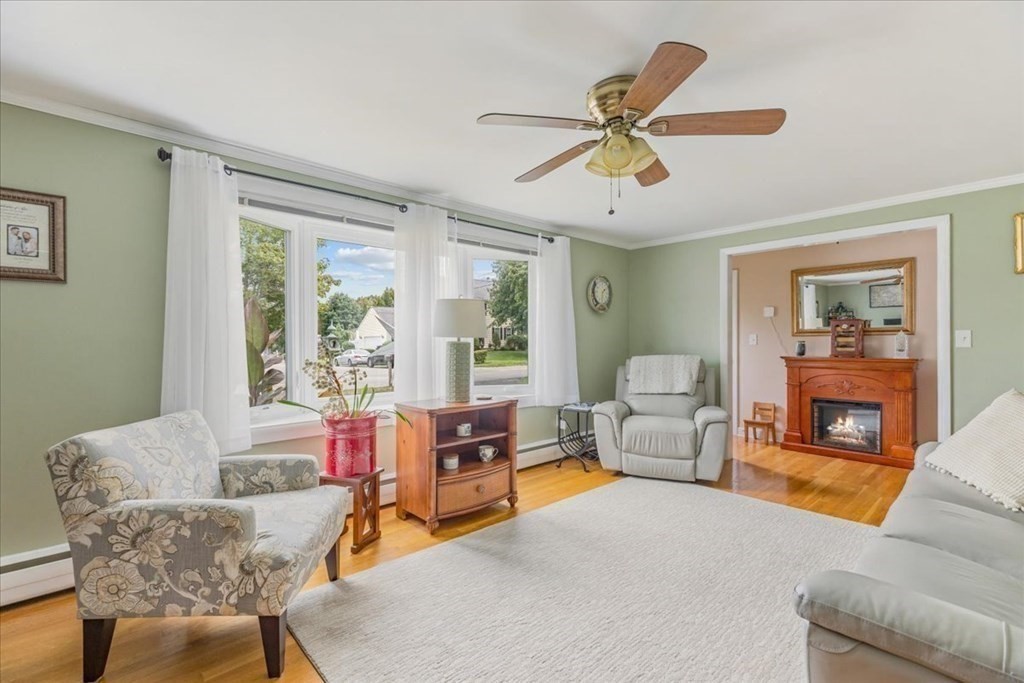 163 Pearse Road Swansea, MA 02777 - Photo 8 of 36 Gallery Image 8