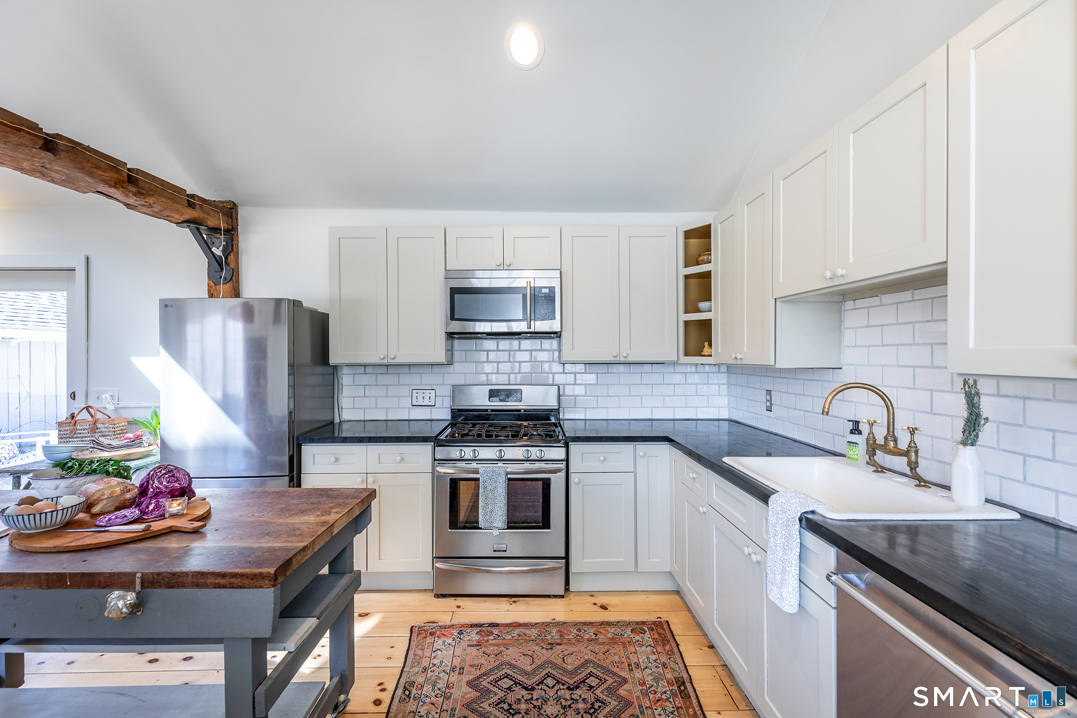 178 Center Street Hartland, CT 06091 - Photo 4 of 36