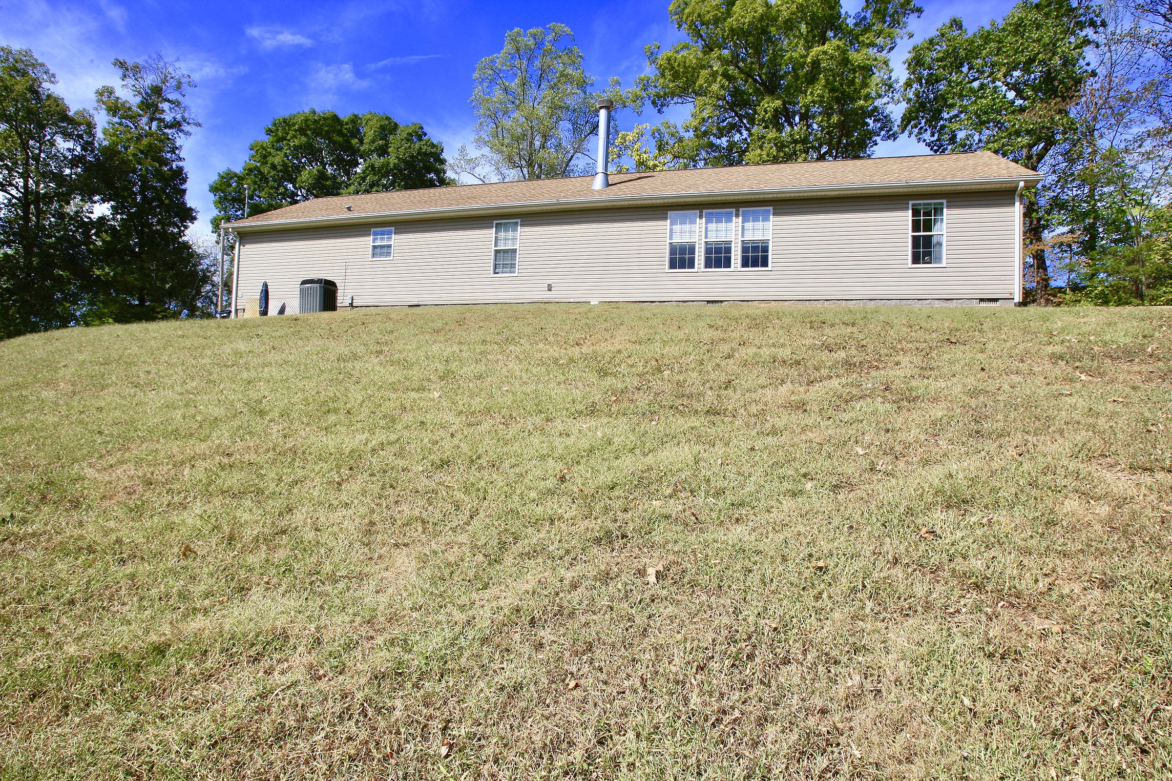 932 Ledbetter Road Rocky Mount, VA 24151 - Photo 41 of 45 _V4B2348