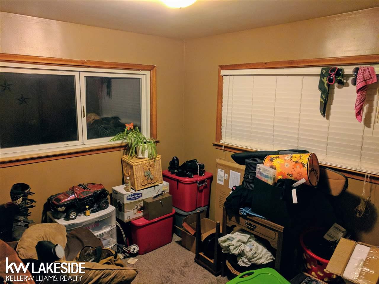 15580 Charles R Avenue Eastpointe, MI 48021 - Photo 16 of 23 Bedroom