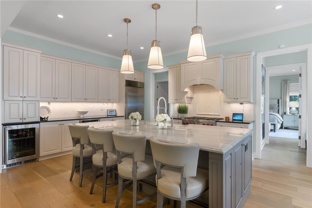 119 Drewberry Lane Sunset, SC 29685 - Photo 7 of 42 This spacious kitchen offers a large island with ample seating, ideal for gathering.