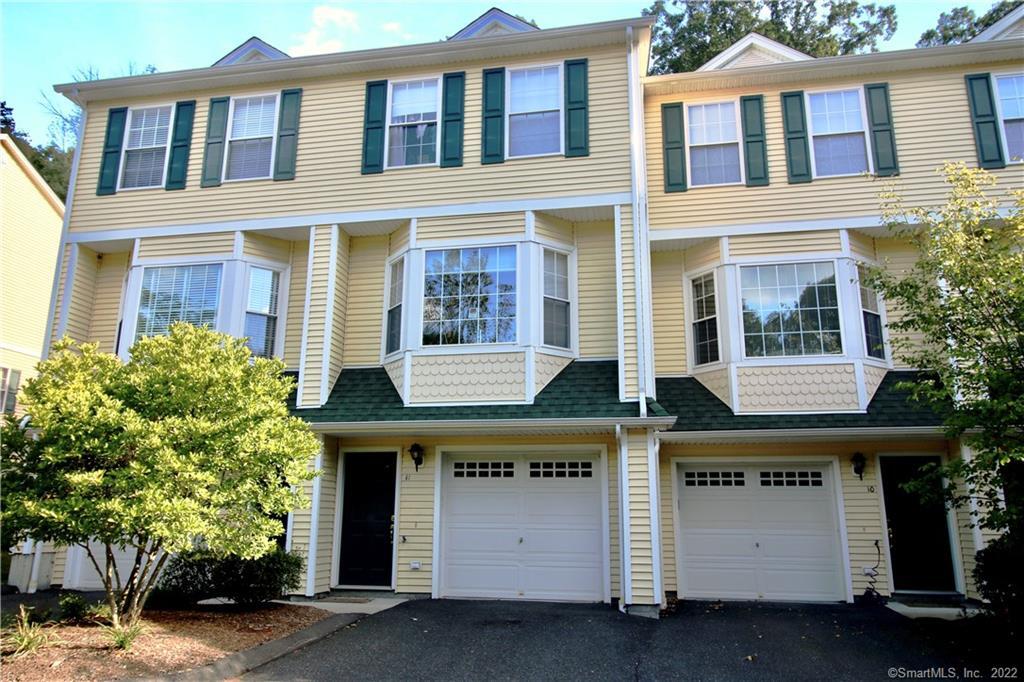 11 Great Oak Ridge Way, Unit 11 Seymour, CT 06483 - Photo 1 of 1 a view of a building with a door and balcony