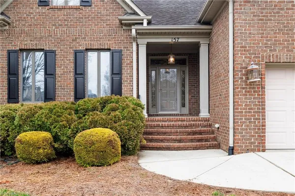 $685,000 | 157 Cedar Lane, Bermuda Run, NC 27006